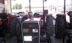 MASSEY FERGUSON 240 S John Deere Traktör