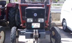 NEV HOLLAND 55/56 John Deere Traktör